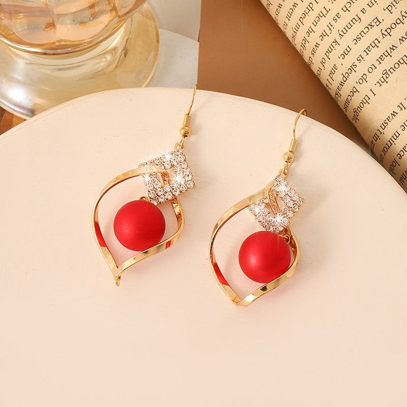 Women's Fashionable Temperamental Earrings