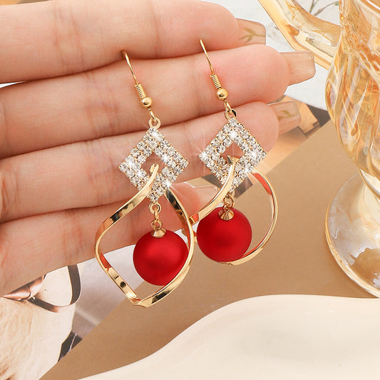 Women's Fashionable Temperamental Earrings